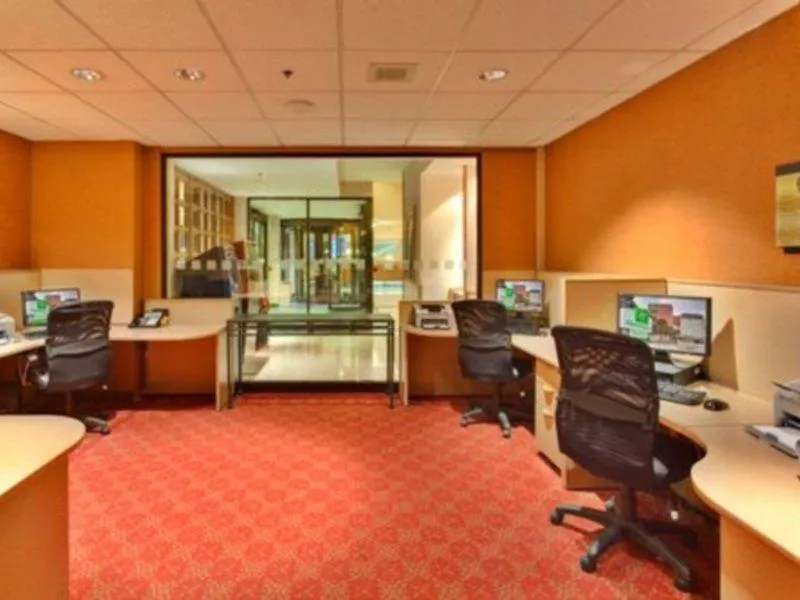 Holiday Inn Toronto International Airport By Ihg 4*,  Canada